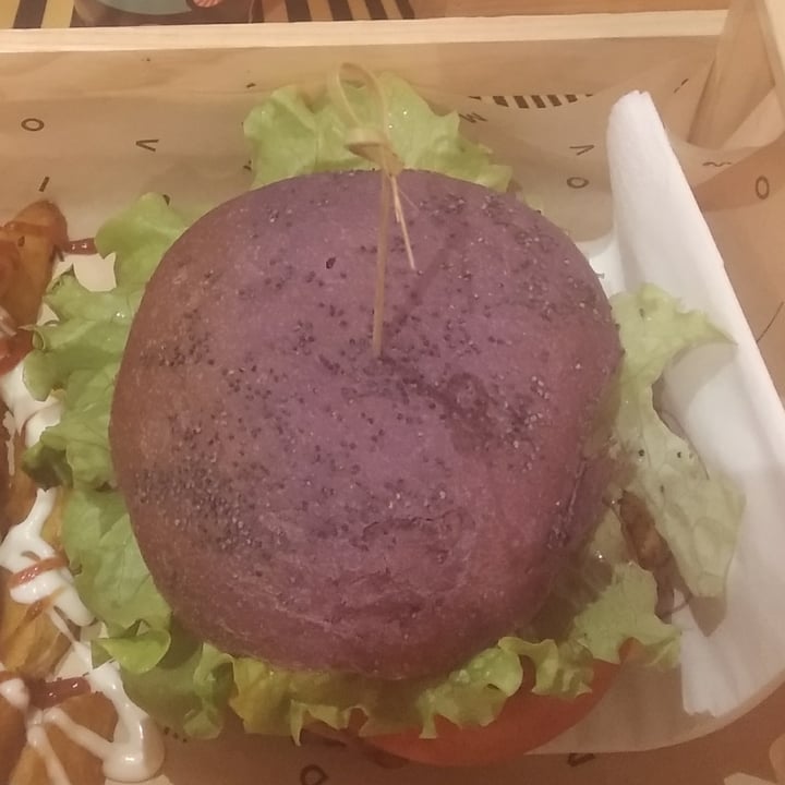 photo of Flower Burger Butterfly Burger shared by @silvias on  12 Mar 2022 - review