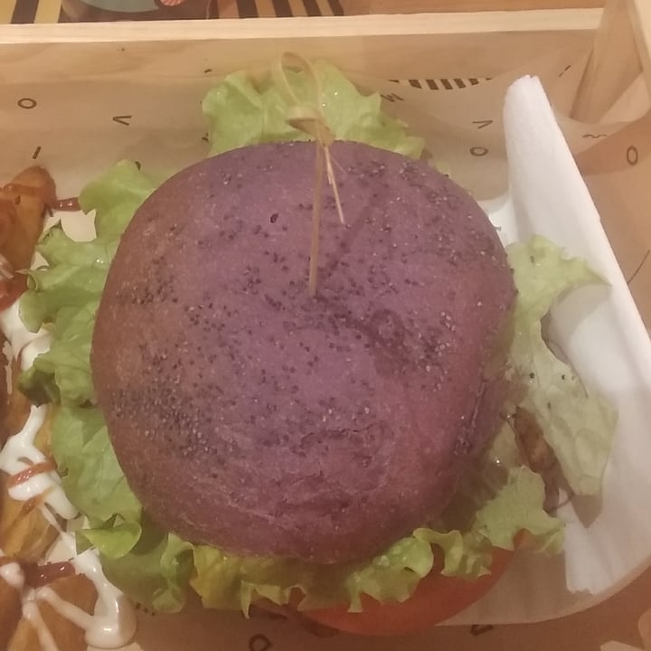 review photo of Flower Burger Butterfly Burger shared by @silvias on 12 Mar 2022 - review