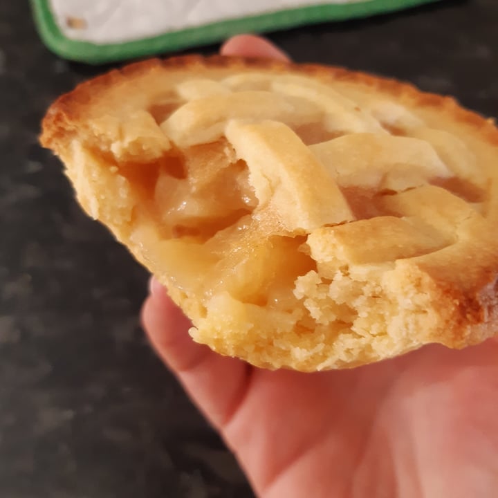 review photo of Nanna’s Apple and sticky toffee snack pies shared by @alexale on 04 Jul 2021 - review