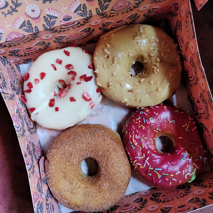photo of Brammibal's Donuts Pink Sprinkles shared by @thekindseed on  27 Oct 2021 - review
