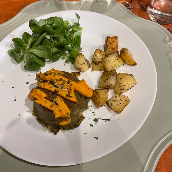 review photo of B&B Locanda Degli Aromi tortino di zucchine con maionese alle carote shared by @chiaranoir on 30 Jul 2022 - review