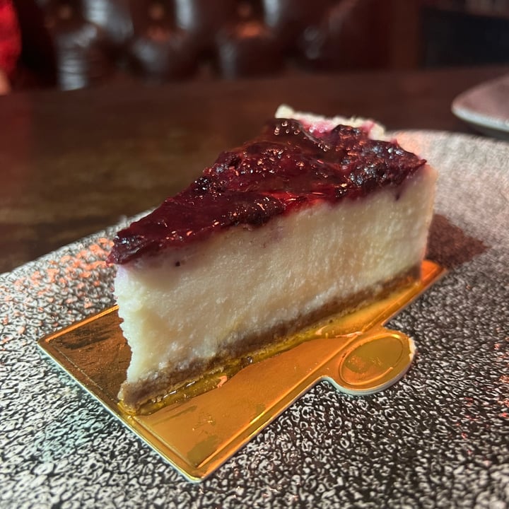 photo of Truth Coffee Roasting cheesecake shared by @veganguidejhb on  03 Jan 2023 - review