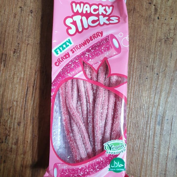 photo of Bebeto Wacky sticks fizzy crazy strawberry shared by @sotofu on  11 Aug 2021 - review