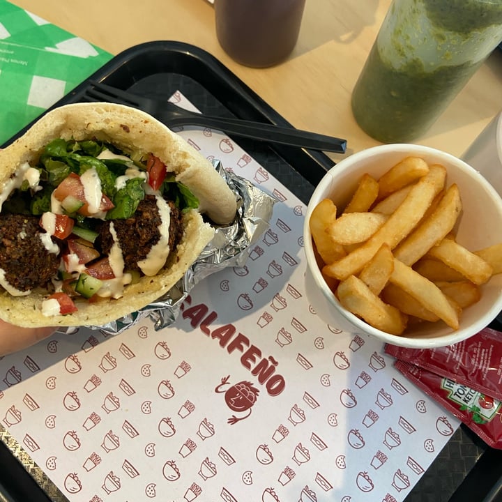 photo of Falafeño Falafel sandwich 🥙 shared by @ilse on  04 Sep 2022 - review