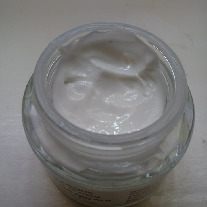 photo of Quinta esencia Desodorante Natural en Crema shared by @inamandarina on  29 Nov 2021 - review