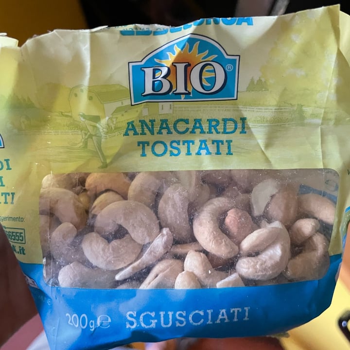 photo of Esselunga Bio Anacardi tostati shared by @michelaamici on  01 Jul 2022 - review