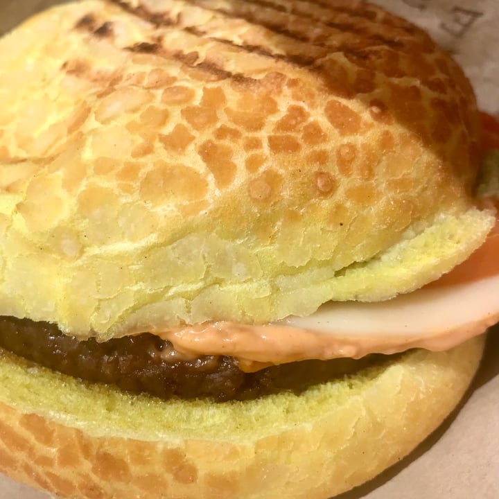 photo of Autogrill Scaligera Sud WOW Burger shared by @fedepez on  10 Dec 2022 - review