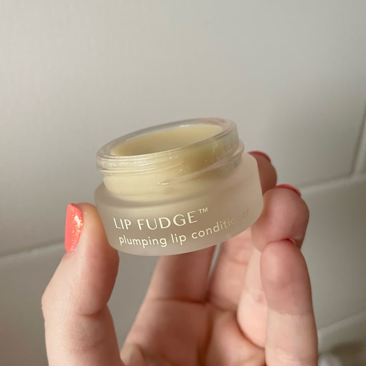 photo of Tropic Skincare Clear Lip Fudge shared by @racheyv on  27 Nov 2021 - review