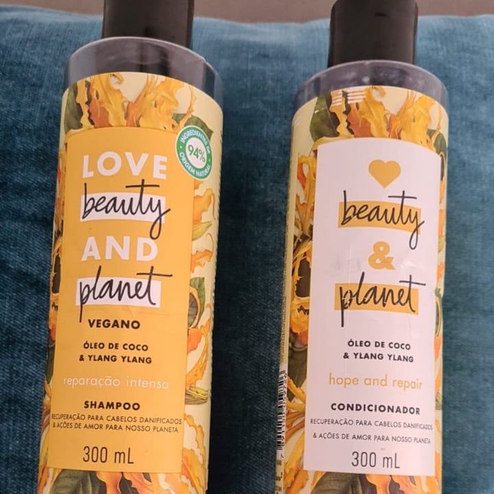 photo of Love Beauty and Planet Shampoo shared by @carlossimoescampos85 on  23 Apr 2022 - review