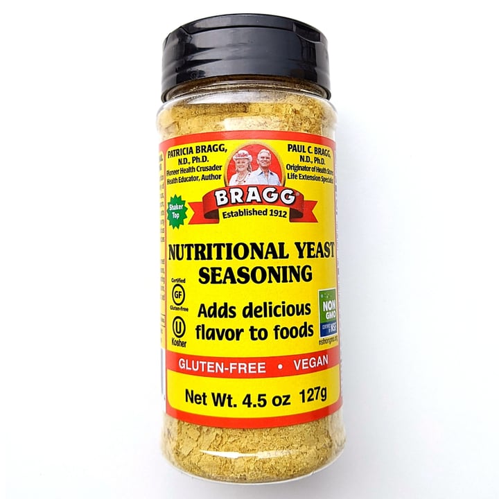 photo of Bragg Nutritional yeast shared by @veggieassassin on  19 Nov 2021 - review