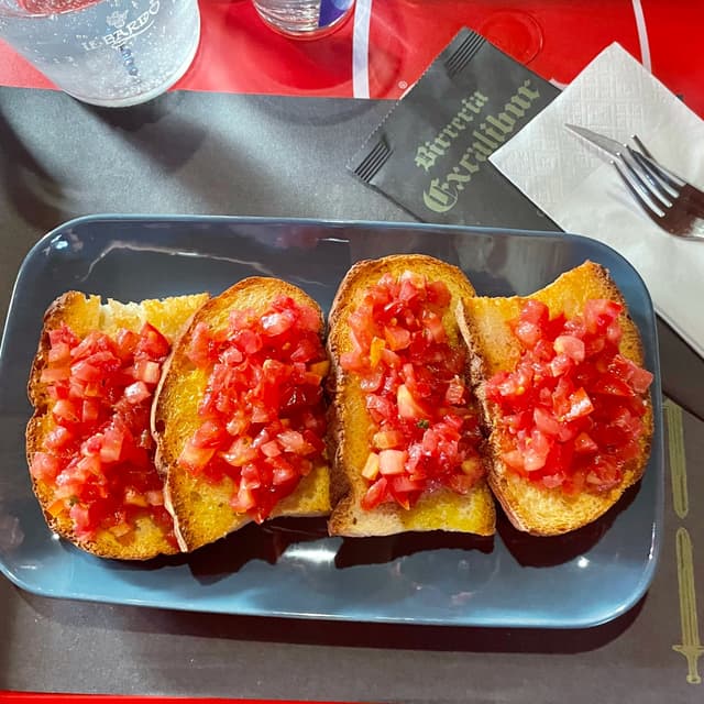 菜肴“Bruschette classiche”的照片