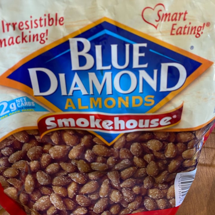 review photo of Blue Diamond Almonds Smokehouse shared by @flyflet3 on 30 May 2022 - review