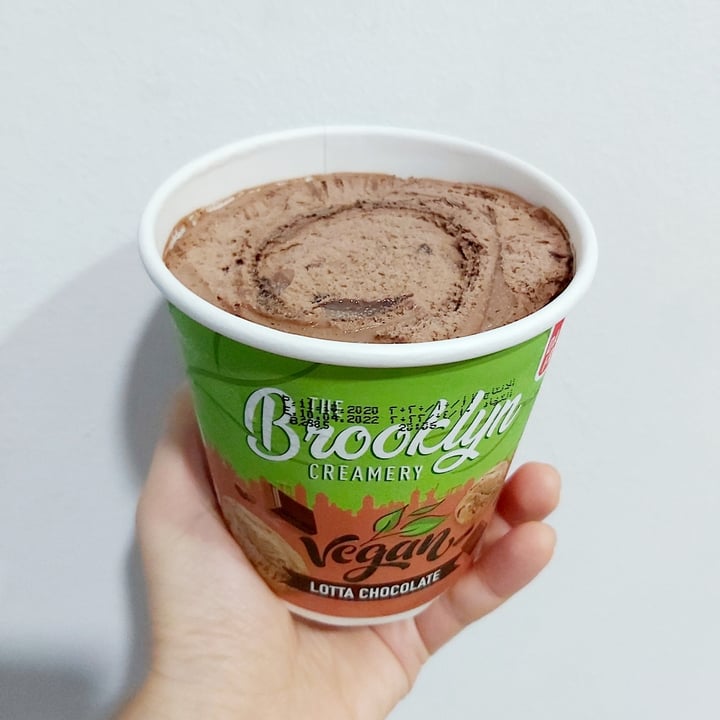photo of The Brooklyn Creamery Lotta Chocolate shared by @herbimetal on  04 Apr 2022 - review