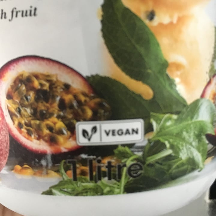 review photo of Woolworths Food Granadilla Sorbet shared by @cebomtshemla on 25 Dec 2020 - review