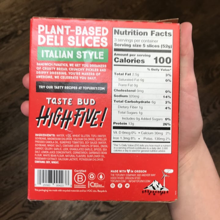 review photo of Tofurky Plant-Based Deli Slices Italian Style shared by @thevegfriend on 26 Apr 2022 - review