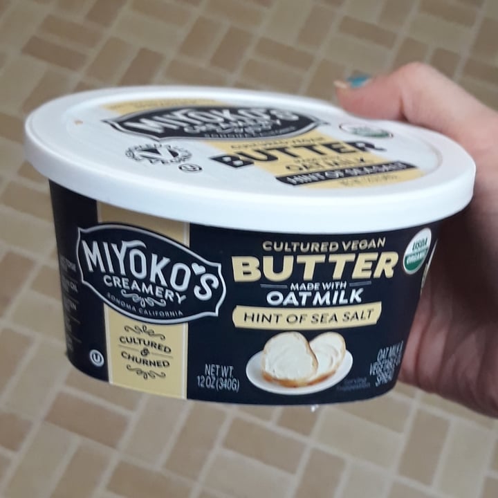 photo of Miyoko's Creamery Butter Made With Oat Milk Hint Of Sea Salt shared by @hannahamell on  20 Oct 2021 - review