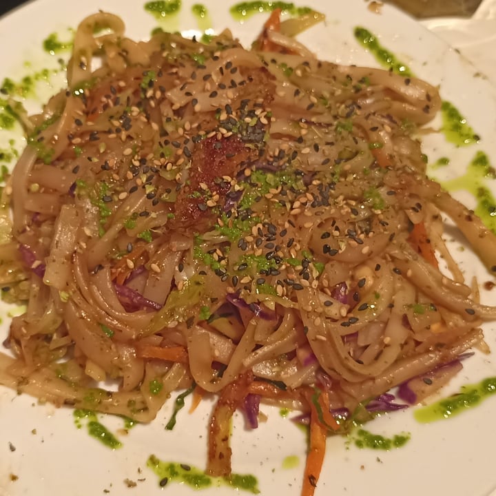 photo of Sana vegetariana Pad Thai shared by @angeladavis on  21 Oct 2022 - review