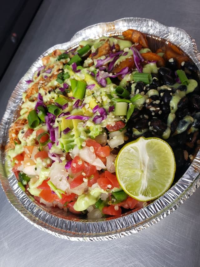 「Inside Out Tamale Bowl」の料理の写真