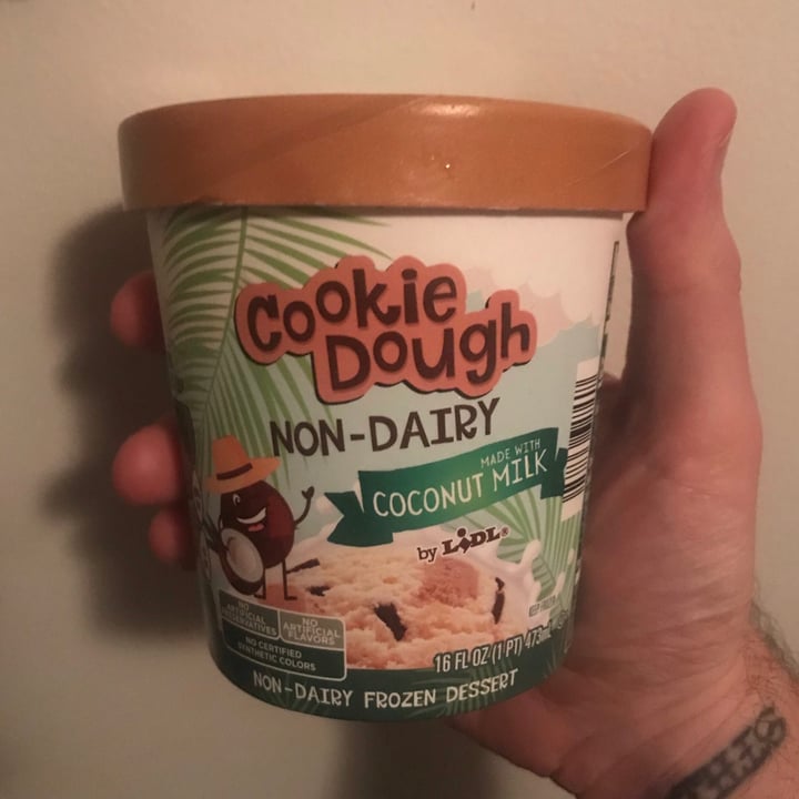 photo of Vemondo  Cookie Dough Non-Dairy Ice Cream shared by @dominionandchill on  20 Dec 2020 - review