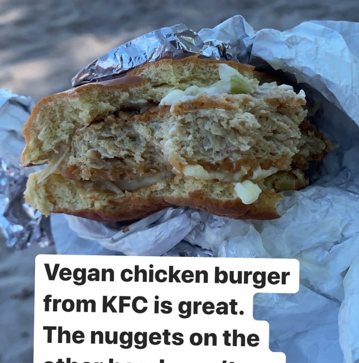 photo of Kfc Kfc Vegan "Chicken" Burger shared by @alternativevegan on  17 Aug 2020 - review