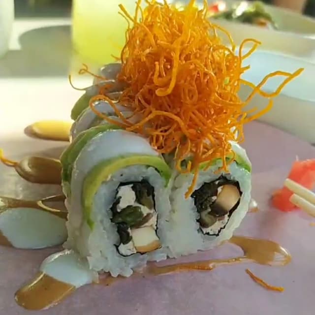 Photo of the dish “Uramaki Crispy”