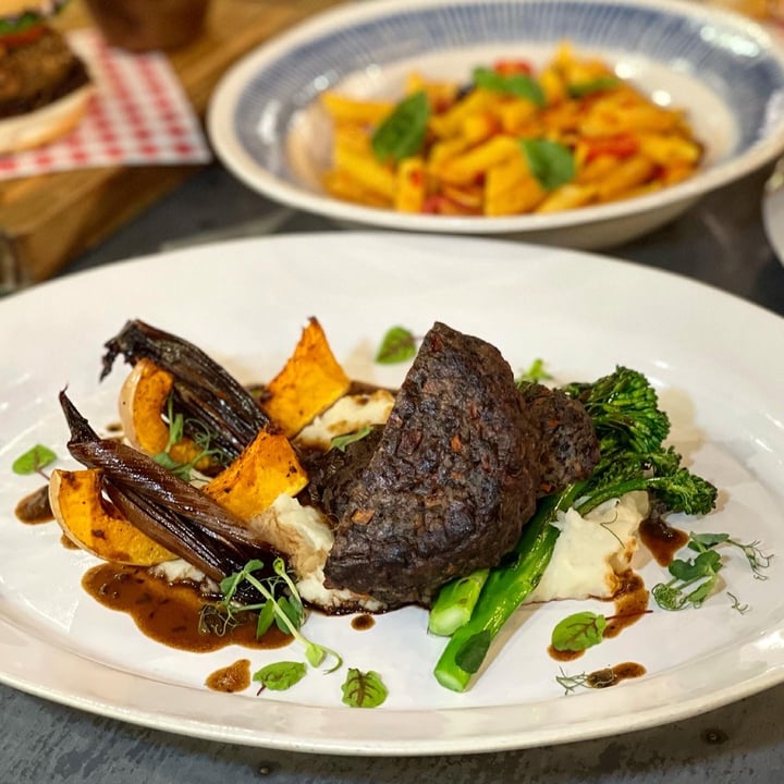 photo of Jamie's Italian Ultimate Steak & Mash shared by @veggiexplorer on  16 Apr 2021 - review