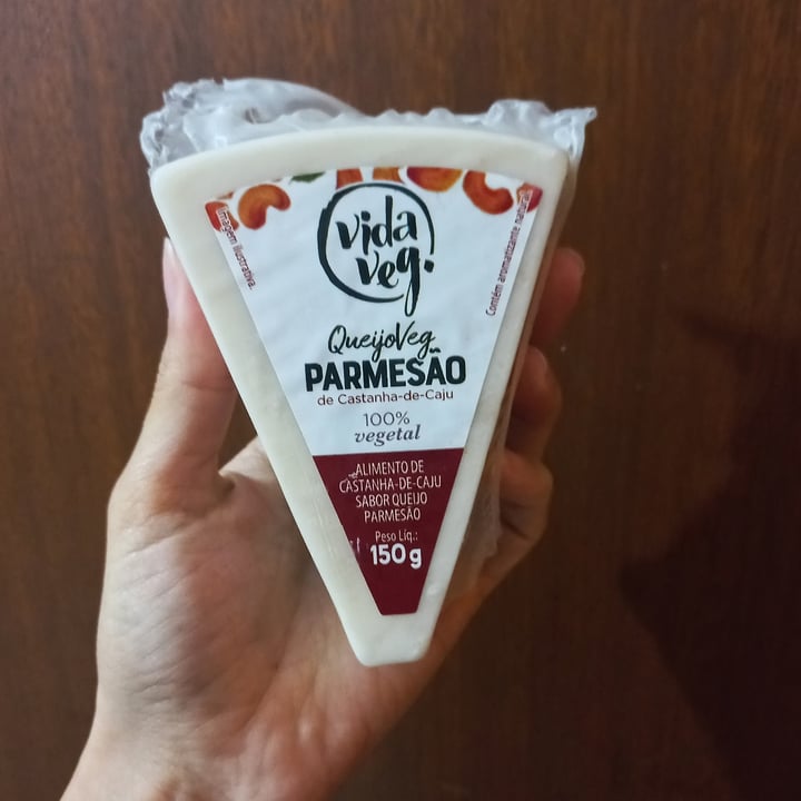 photo of Vida Veg Queijo Parmesão shared by @larissamaia on  13 Nov 2022 - review