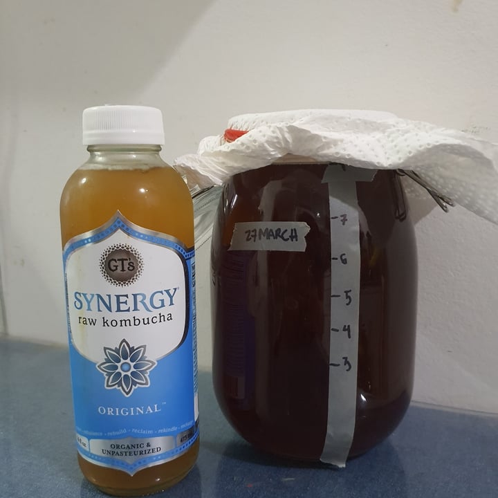 review photo of GT’s Living Foods Synergy Raw Organic & Unpasturized Unflavored Kombucha shared by @eatfayelove on 16 Jul 2021 - review