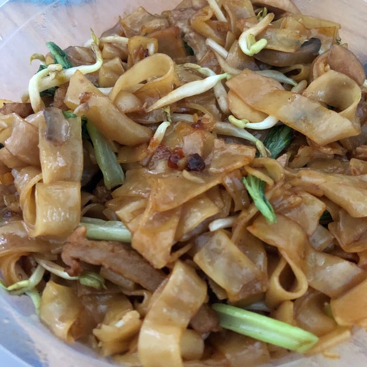 photo of Xing Xing Vegetarian Food Veg Fried Kway Teow shared by @soy-orbison on  20 Aug 2020 - review