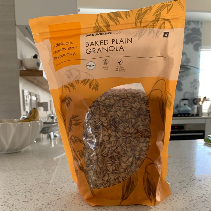 review photo of Woolworths Food Baked Plain Granola shared by @kleinycito on 20 Jan 2022 - review