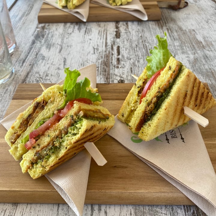 photo of Caffè ALPI Bistrot Club Sandwich shared by @aeseas on  31 Aug 2021 - review