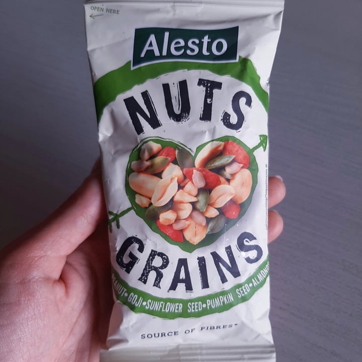 photo of Alesto Nuts grains shared by @meladrammatica on  08 Jul 2022 - review