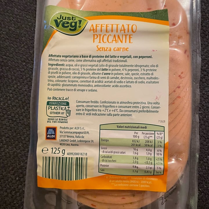 review photo of Just Veg! (ALDI Italy) Affettato vegano ai peperoni shared by @rossanagolia on 04 Jul 2022 - review
