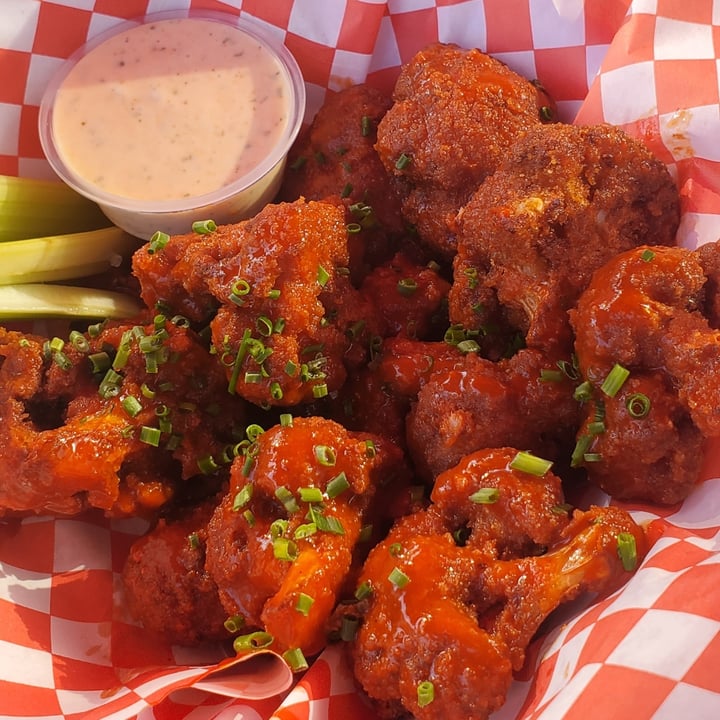 photo of Munchies Diner Cauliflower Wings shared by @elicruz on  30 Nov 2020 - review