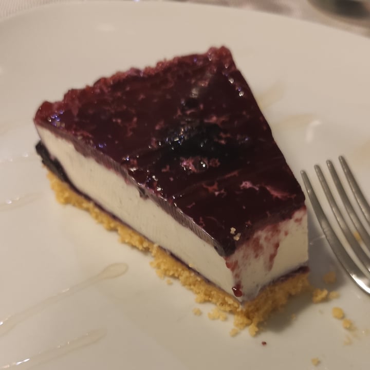 photo of Mezzaluna cheesecake al mirtillo shared by @coretta on  14 Jul 2022 - review