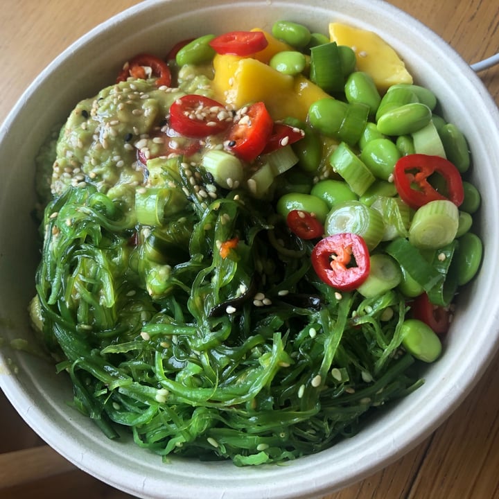 review photo of Honi Poke - Hawaiian Poke Bowl Restaurant Avocado & Mango Vegan Bowl shared by @missmaisiemac on 04 Jan 2021 - review