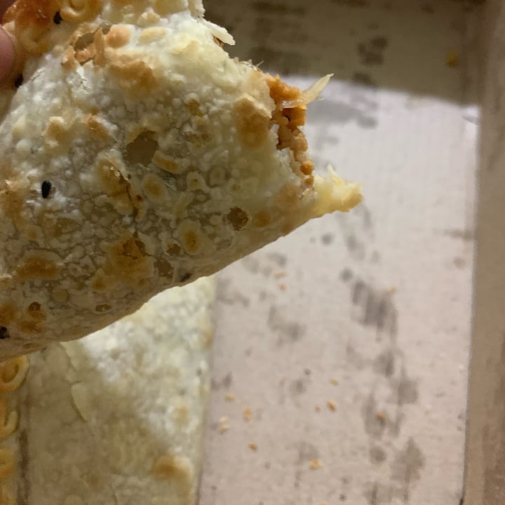 review photo of Empanadas de 10 Nuñez Empanada de carne de soja shared by @avrulyna on 08 Dec 2021 - review