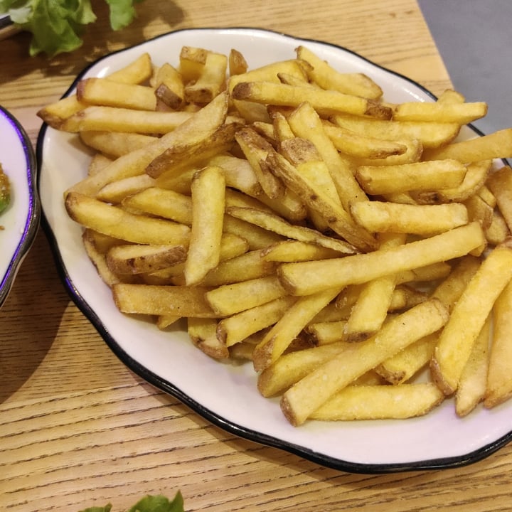photo of Black Tap fries shared by @lelepolly on  18 Oct 2022 - review