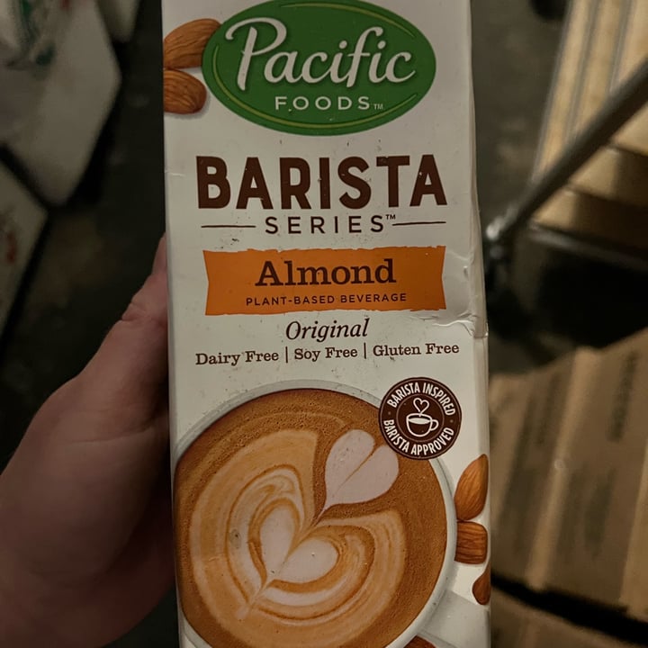 review photo of Pacific Foods Barista Series Almond Milk shared by @tamirescanadabrazil on 15 May 2022 - review