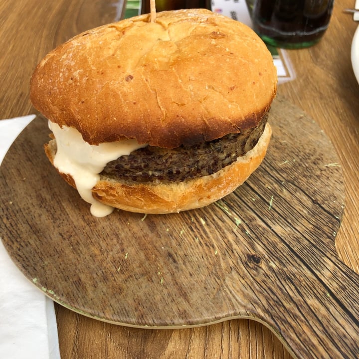 review photo of La Capital Burgers veganas shared by @fergc on 25 Jul 2021 - review