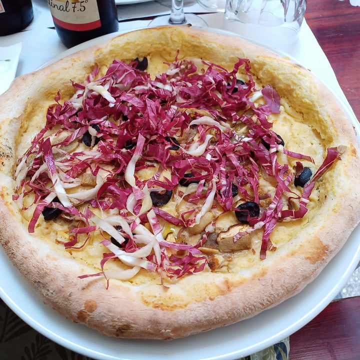 photo of La Taverna di Pulcinella Pizza Toscana shared by @lorenzoxzero on  22 Jul 2021 - review