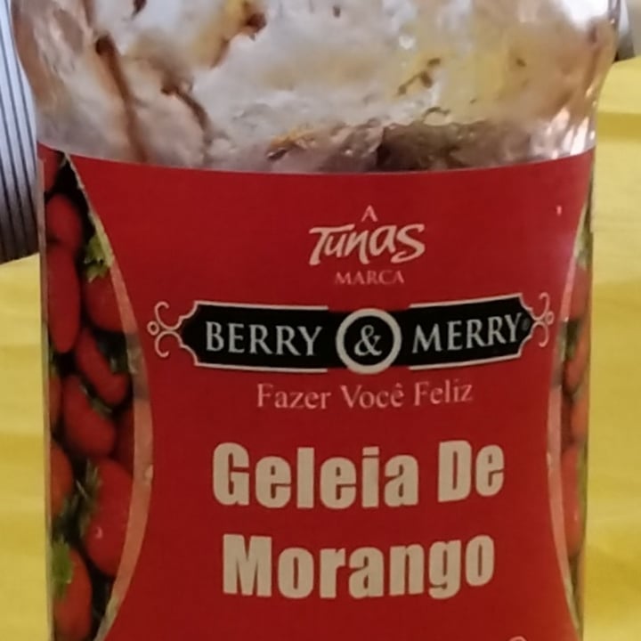 photo of Hail Merry geléia de morango shared by @rakel2022 on  14 May 2022 - review