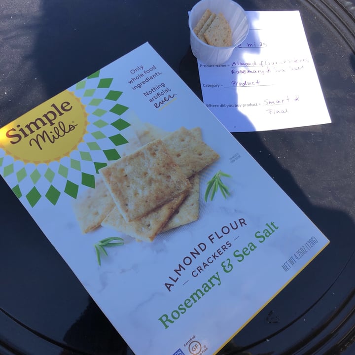 review photo of Simple Mills Almond flour crackers rosemary & sea salt shared by @trixiejean on 13 Mar 2021 - review