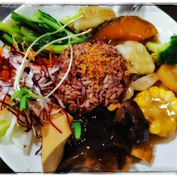 review photo of New Green Pasture Cafe Brown rice set shared by @mark2soh on 02 Oct 2021 - review