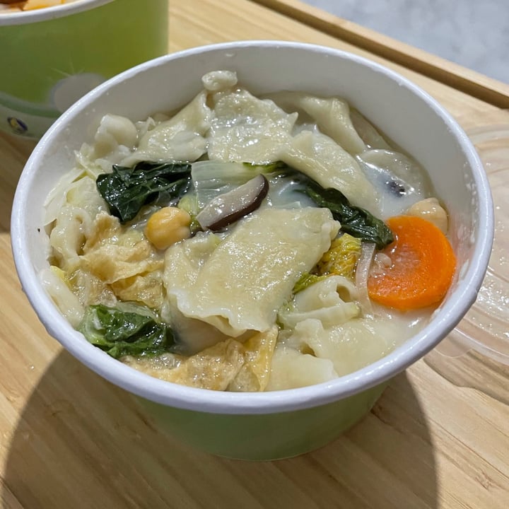 photo of 729 Vegan Soy Milk Noodles shared by @kimjongquiche on  12 Sep 2021 - review