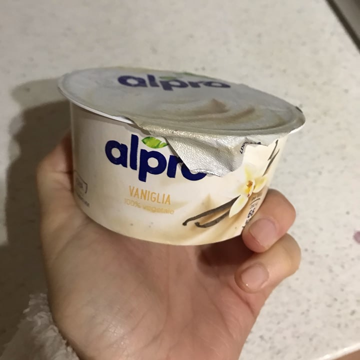 photo of Alpro Alpro Yogurt Soia Vaniglia shared by @elisabetth on  12 Dec 2021 - review