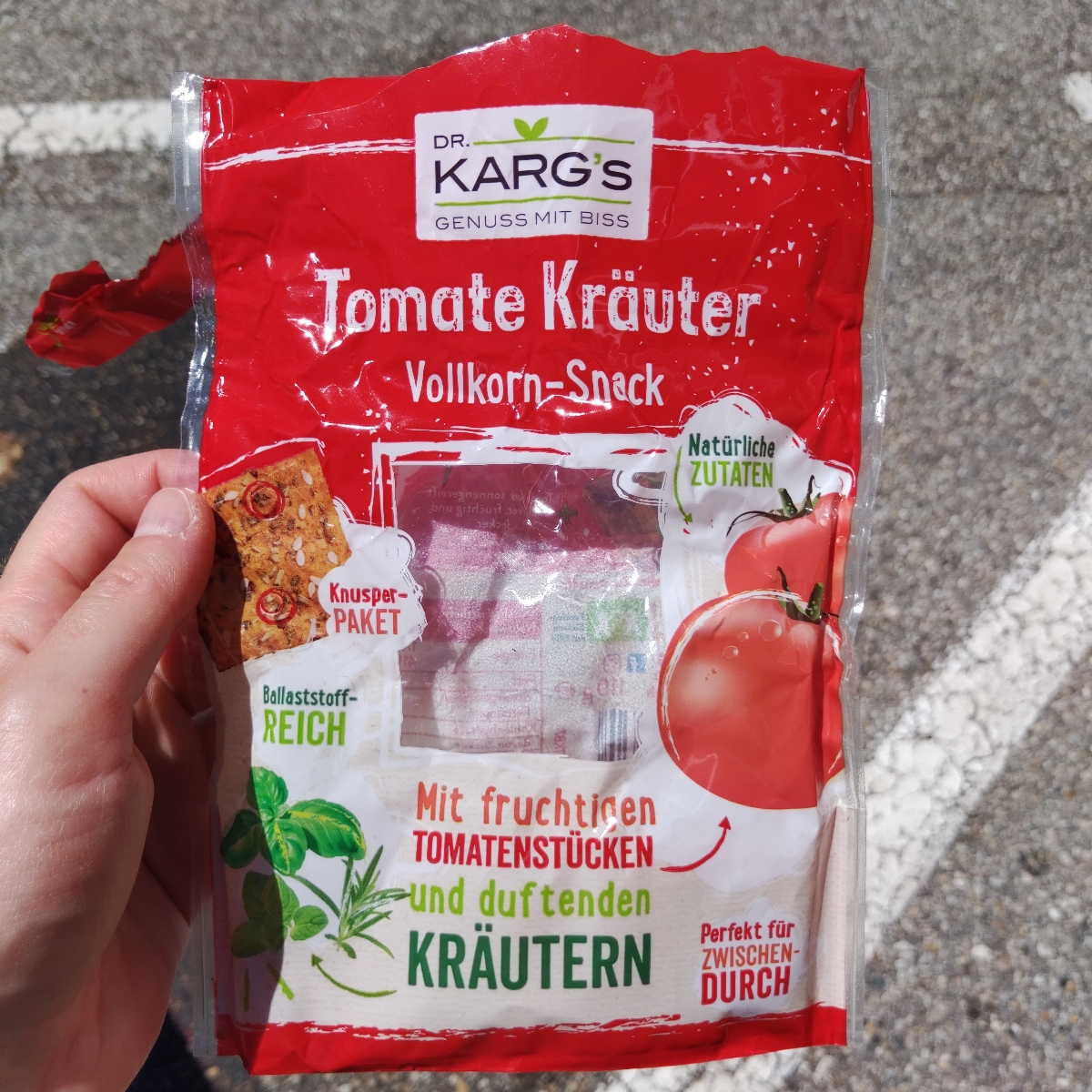Tomate Kräuter Vollkornsnack from Dr. Karg's - Vegan Product Reviews ... Tomate Kräuter Vollkornsnack from Dr. Karg's - Vegan Product Reviews ...