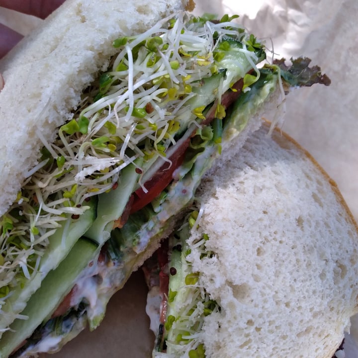 photo of Ocean Beach People's Organic Food Market Voltaire Sandwhich shared by @parasocialvegan on  05 Jul 2021 - review