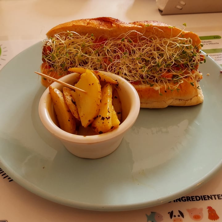 photo of Poderosa Restaurante Vegano Hot Dog shared by @1103lulz on  16 Sep 2021 - review