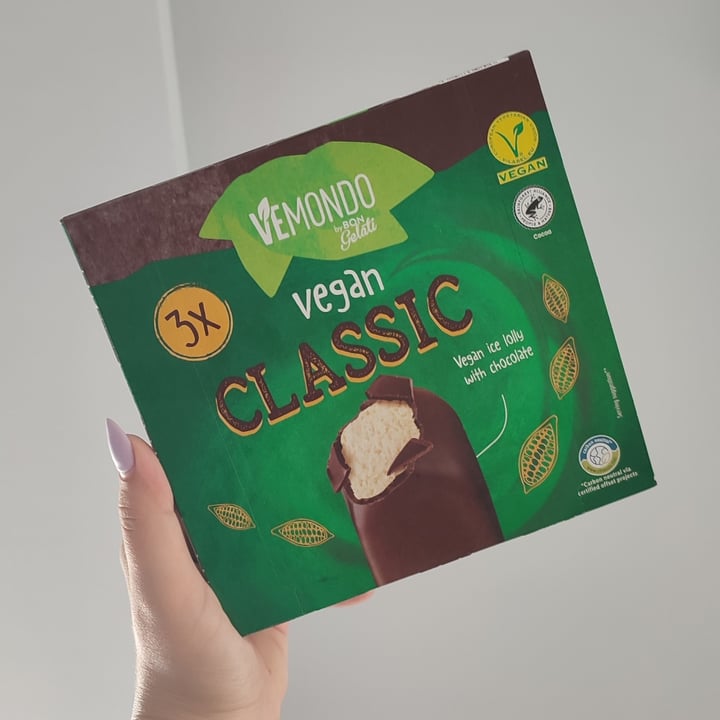 photo of Vemondo  Vegan Classic shared by @flouredfingers on  21 Jul 2022 - review